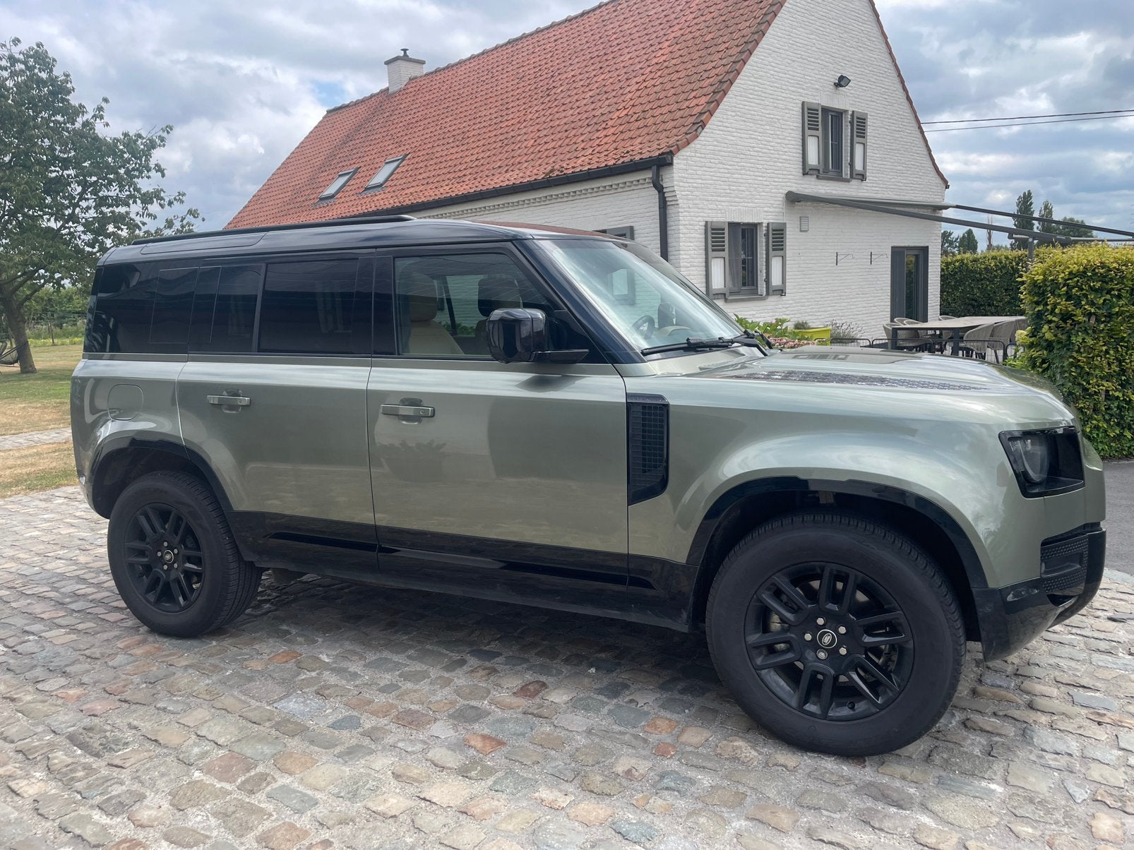 Defender 110 D200 X-dynamic SE AWD, Autos, Land Rover, Particulier, Barres de toit, Defender, Diesel, Euro 6, SUV ou Tout-terrain