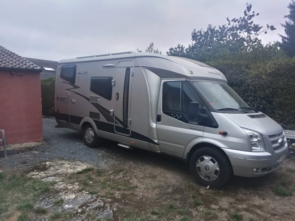 Van hobby t500 exclusive, Caravanes & Camping, Camping-cars, Jusqu'à 4, Siège standard, Ford, Intégral
