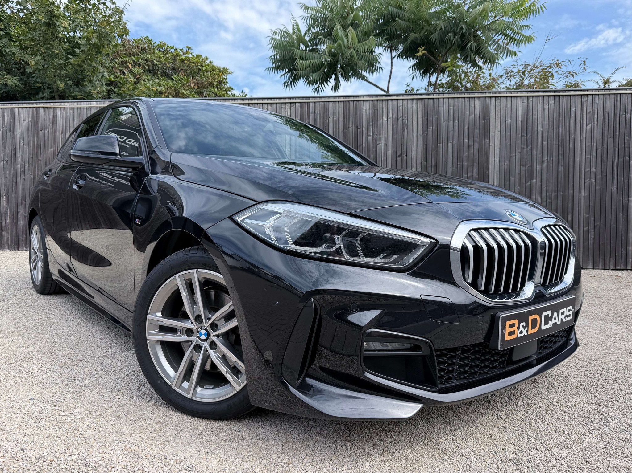 BMW 1 Serie 118 118i M-SPORT FULL-LED/CARPLAY/AMBILIGHT/CAM, Autos, 100 kW, Achat, Euro 6, Entreprise