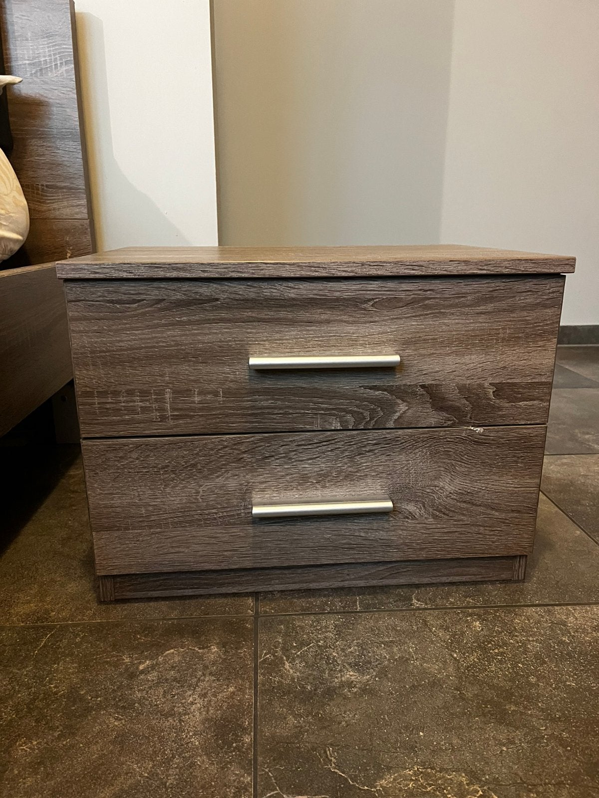 Houten bruin nachtkastje, Enlèvement, Comme neuf, Bois