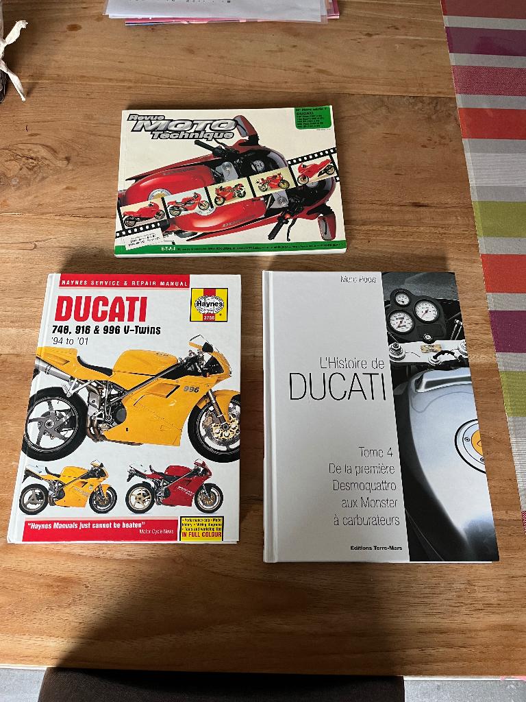 Ducati Livres techniques et de documentation, Boeken, Ophalen, Zo goed als nieuw