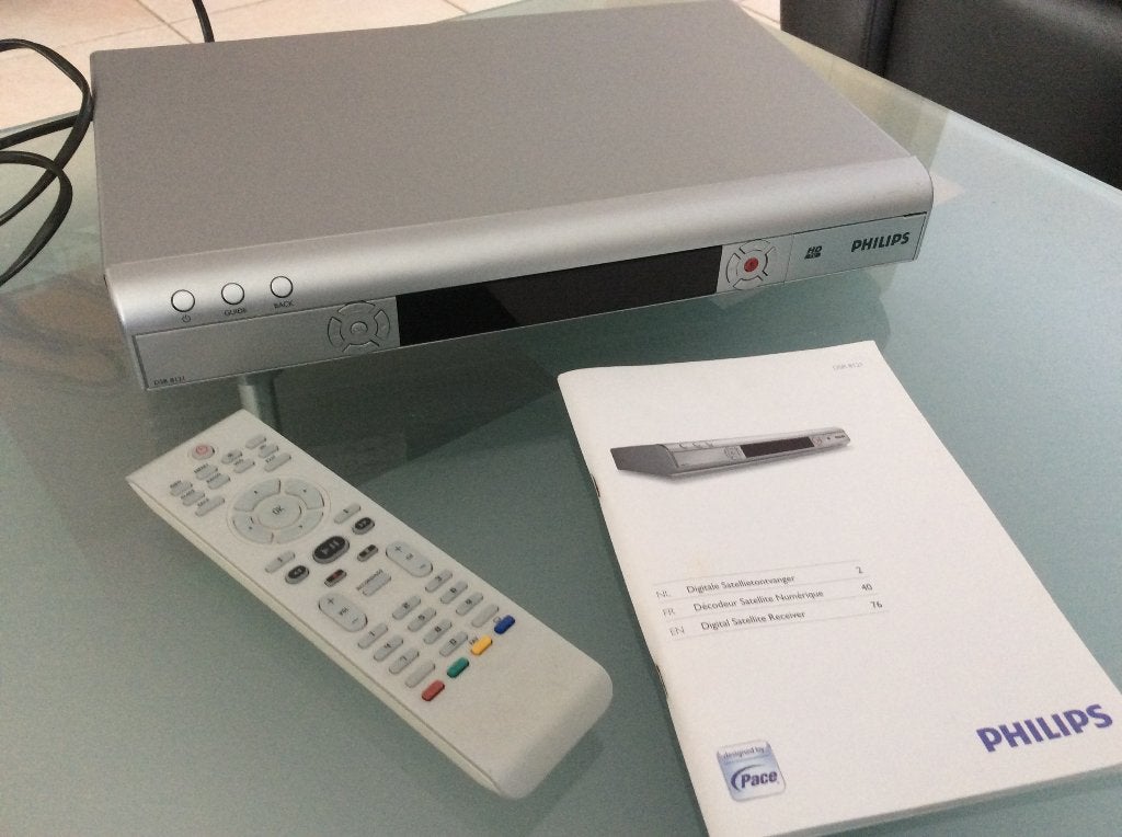 Récepteur satellite numérique Philips HD DSR 8121, Caravanes & Camping, Enlèvement ou Envoi, Comme neuf