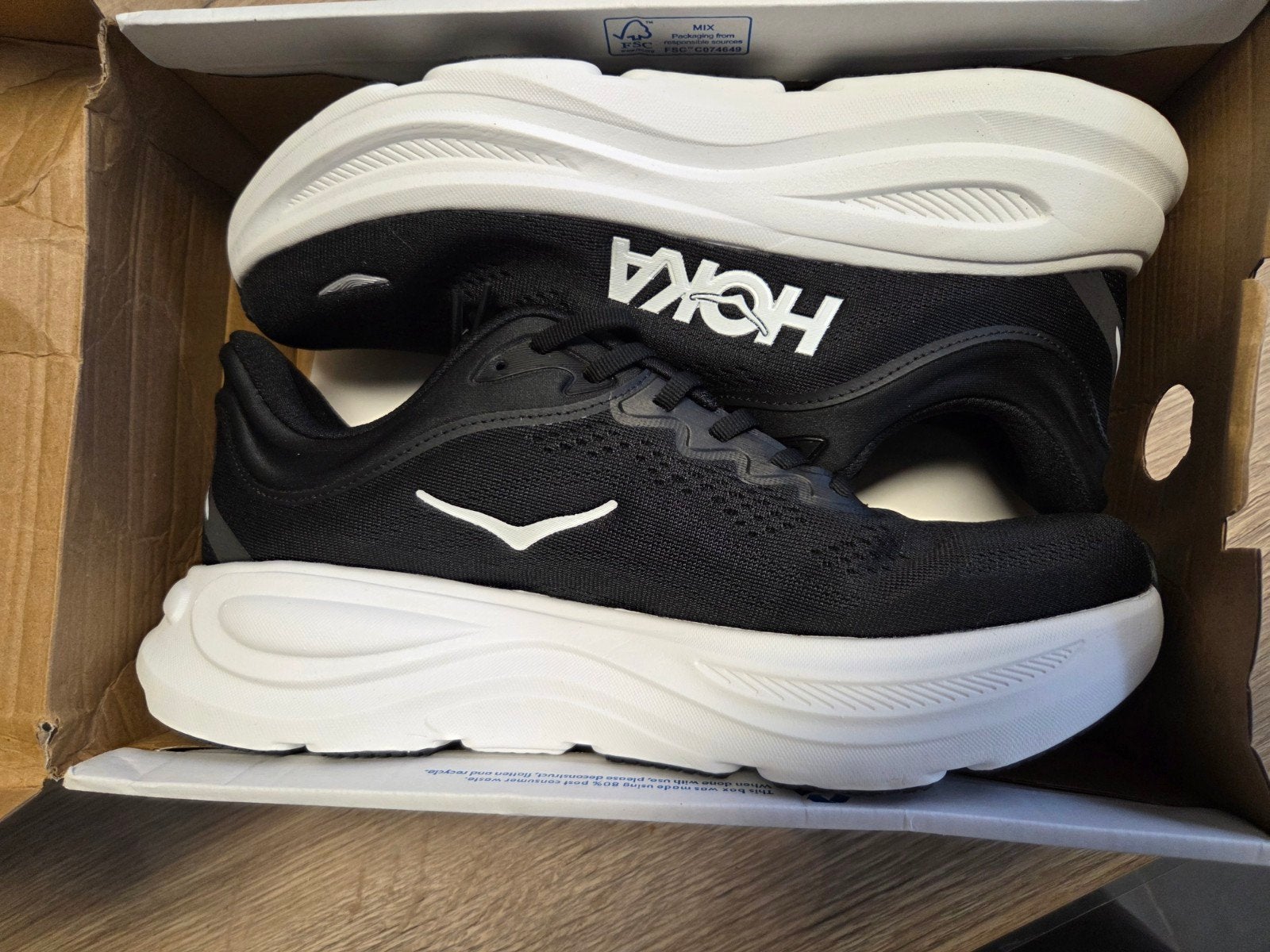 hoka bondi 9 T46, Neuf, Autres marques, Course à pied, Chaussures de course à pied