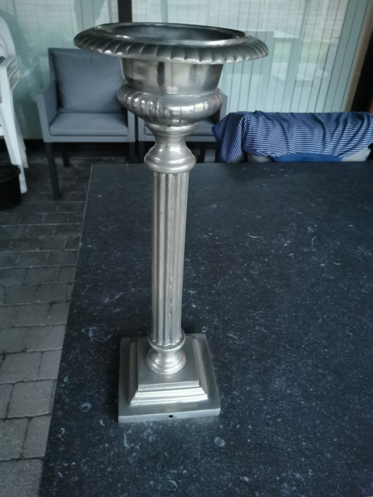 Tin, Ophalen