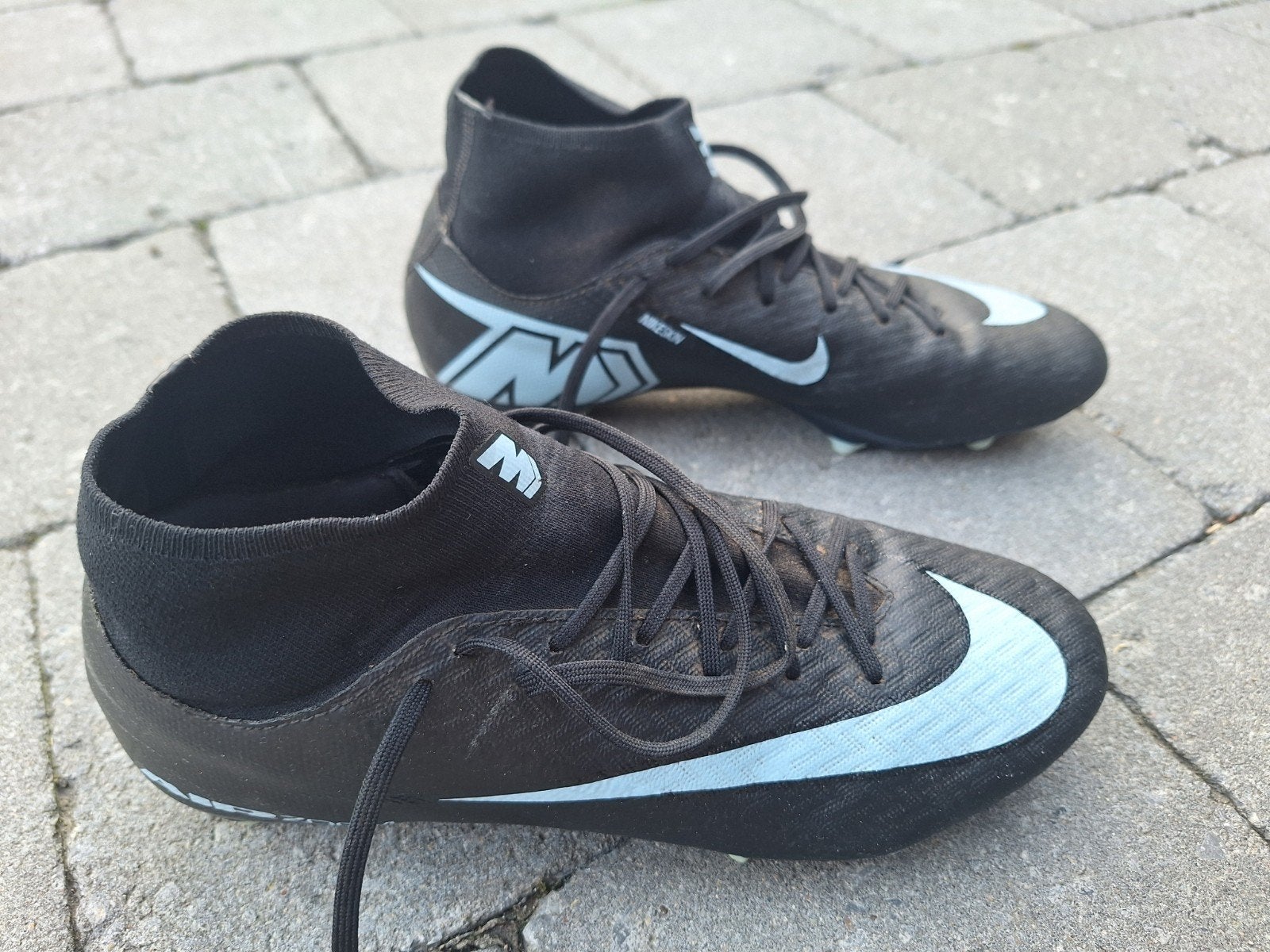 voetbalschoenen nike mercurial academy versie, Ophalen, Gebruikt, Schoenen