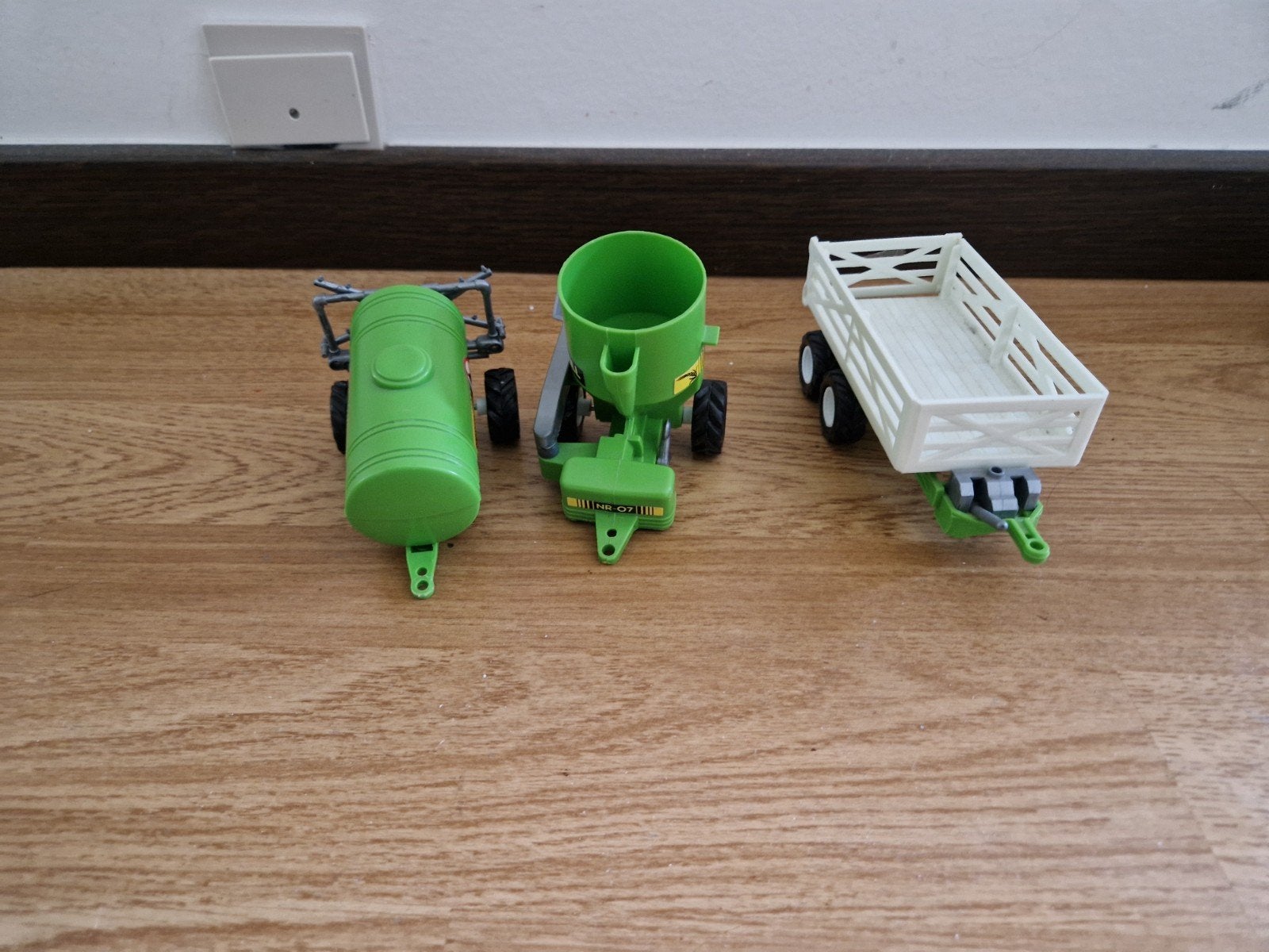 Landbouw speelgoed, Ophalen