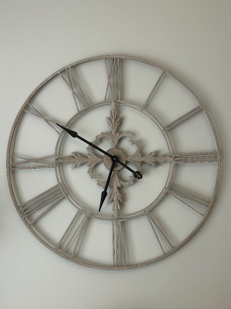Riverdale klok, Maison & Meubles, Accessoires pour la Maison | Horloges, Enlèvement, Comme neuf, Analogique, Horloge murale