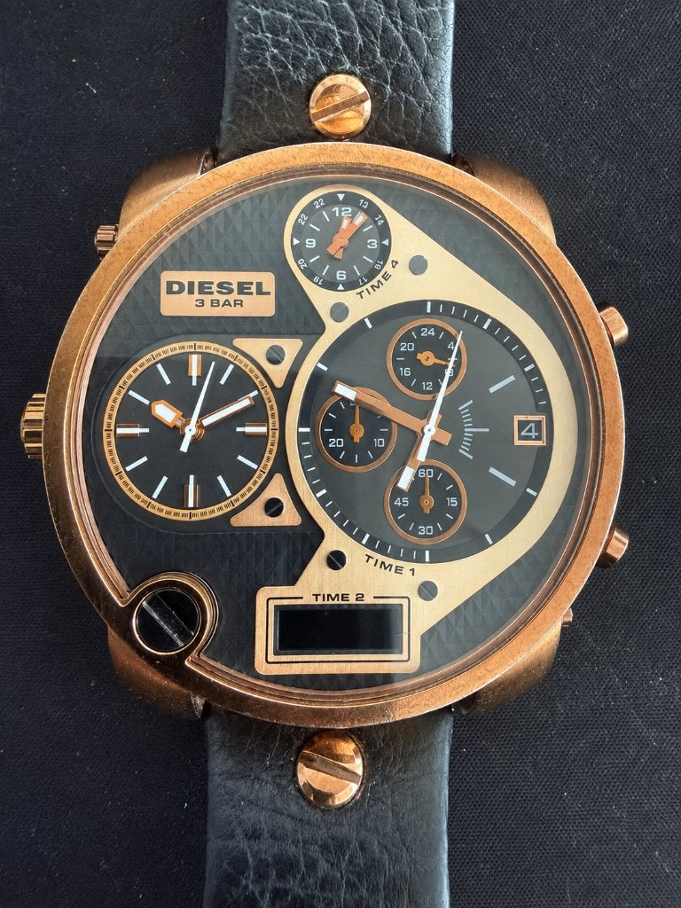 Montre surdimensionnée Diesel DZ7261, boîte et documentation, Bijoux, Sacs & Beauté, Montres | Hommes, Montre-bracelet, Autres marques