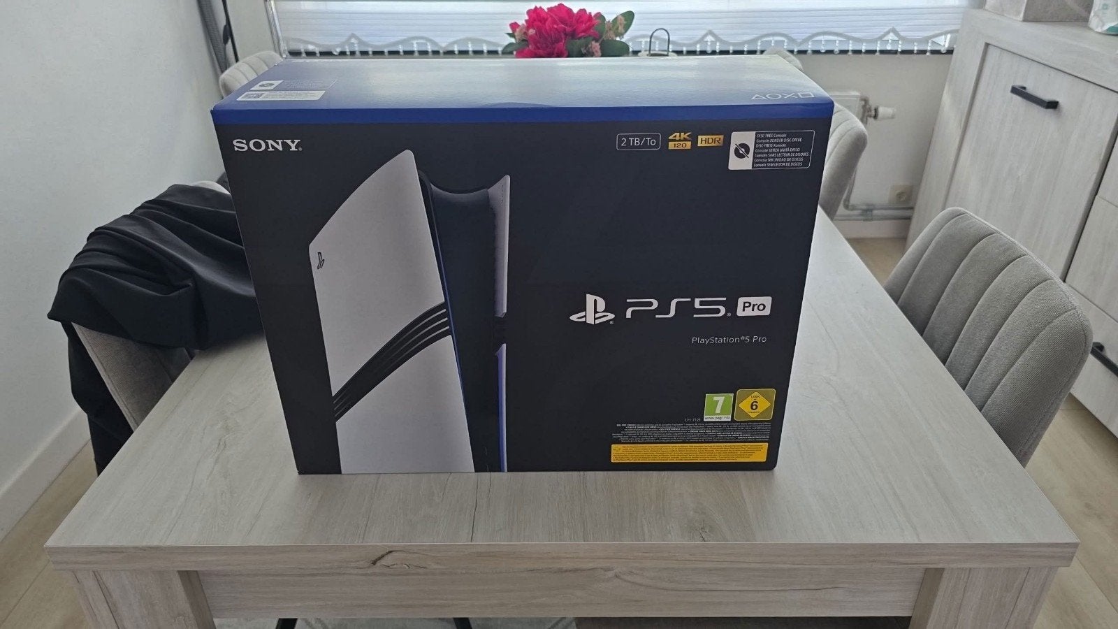 PLAYSTATION 5 PRO NEUVE 2TB SOUS GARANTIE, Enlèvement, Playstation 5