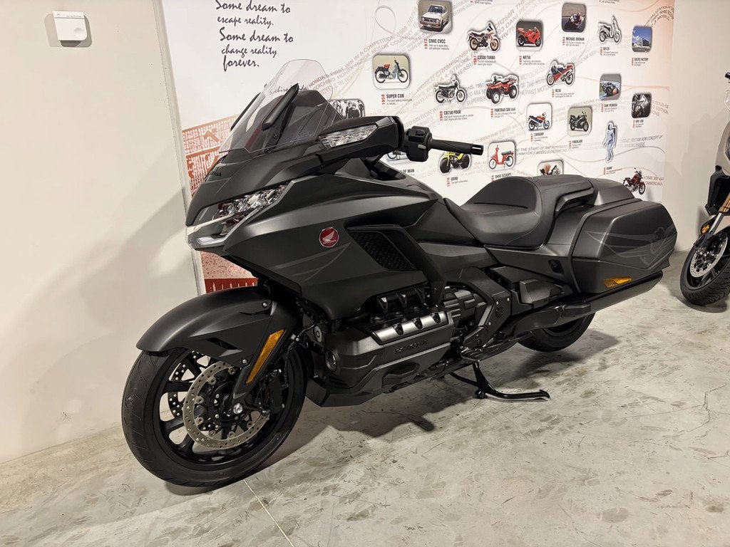 Honda GL 1800 Goldwing DCT bagger splinternieuw met opties, Motos, Tourisme, Entreprise, Plus de 35 kW, 1800 cm³