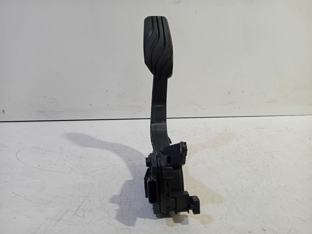 Gaspedaal Renault Captur, Onderdelen@venauto.nl, Van der Ven Autorecycling B.V., Ettenseweg 76, 4706 PB Roosendaal, The Netherlands