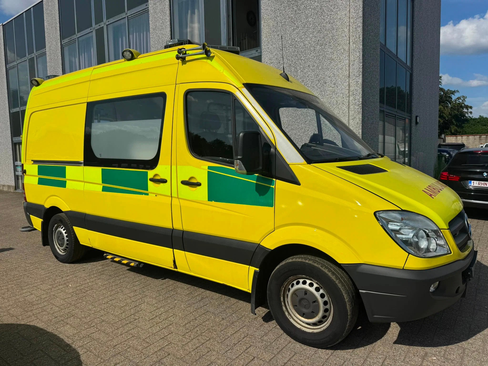 Mercedes-Benz Sprinter 316 *AMBULANCE-EURO 5-AUTOMATIC*, Autos, Camionnettes & Utilitaires, Euro 5, Achat, 2950 kg, Entreprise