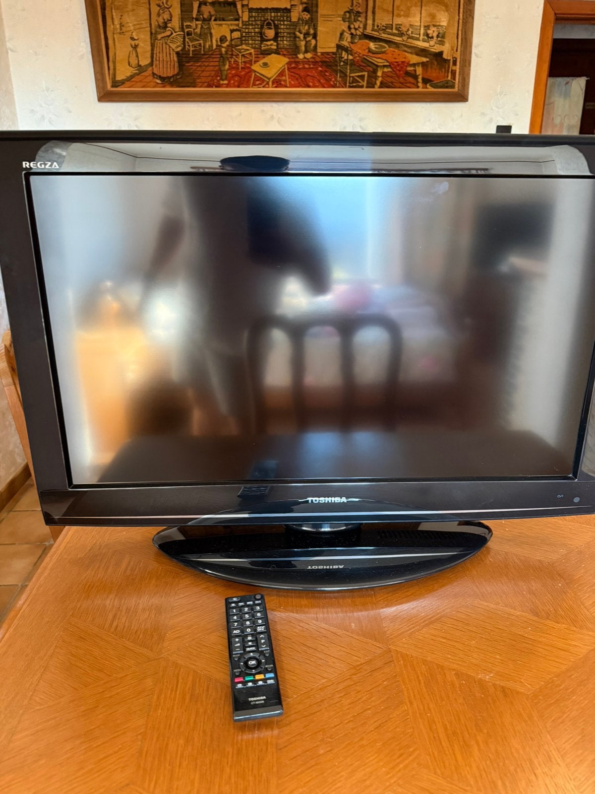 Toshiba TV, Enlèvement, Utilisé, LCD, Toshiba