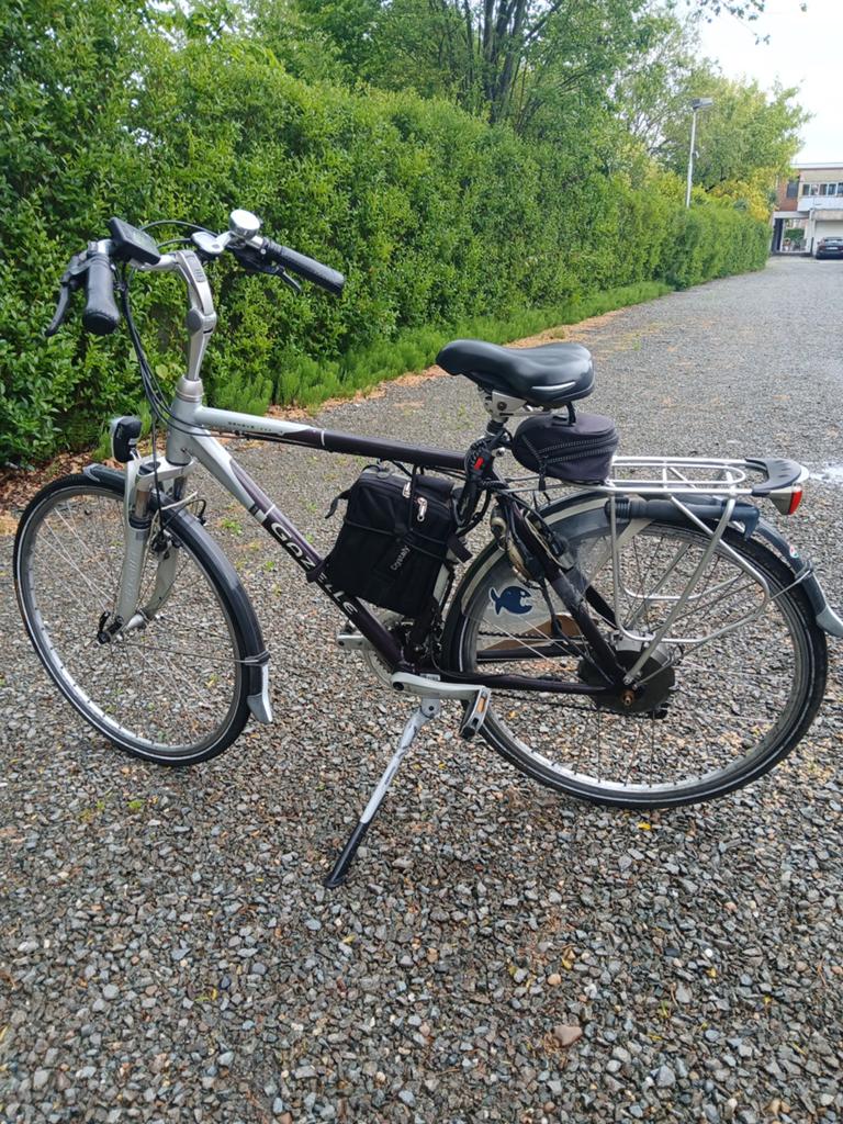 Elektrische herenfiets 28 inch alles goed, Ophalen, Zo goed als nieuw, 28 inch