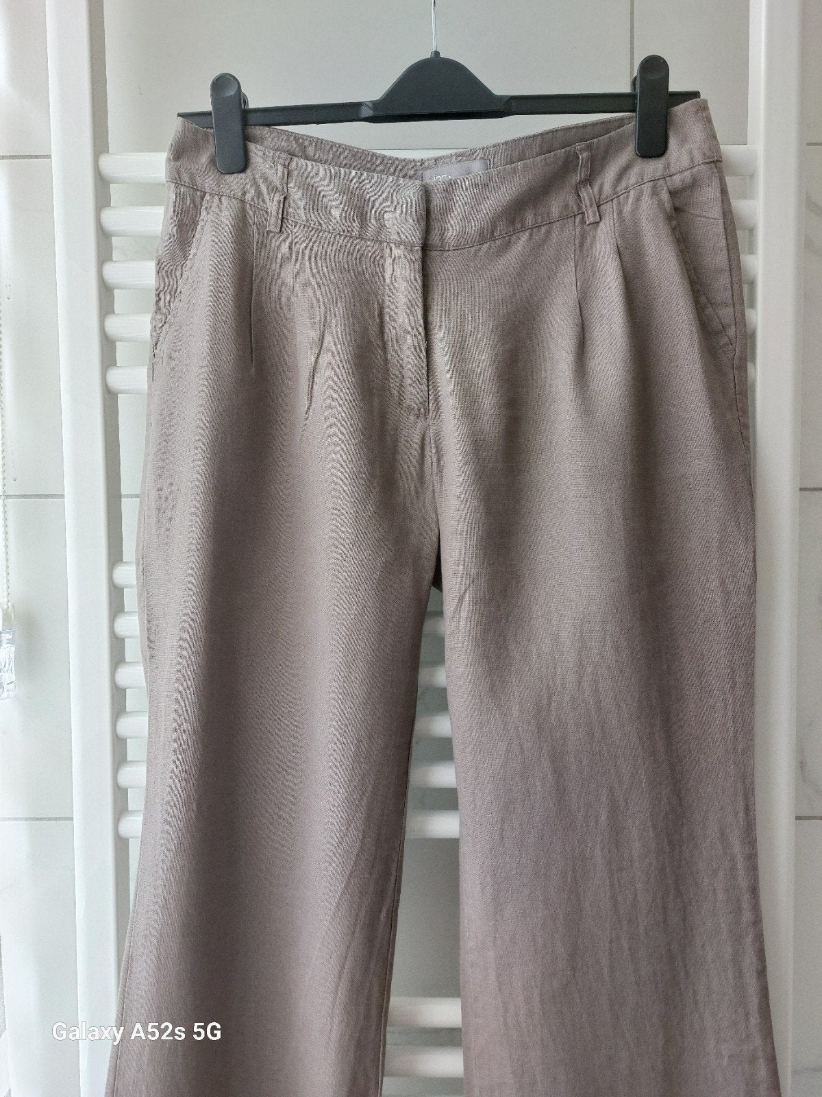 pantalon dame JBC taille 42 100% lin pour 15 €, Ophalen