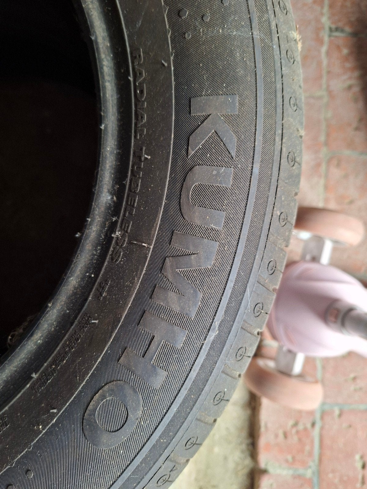 2 pneus d'été Kumho, Enlèvement, Comme neuf