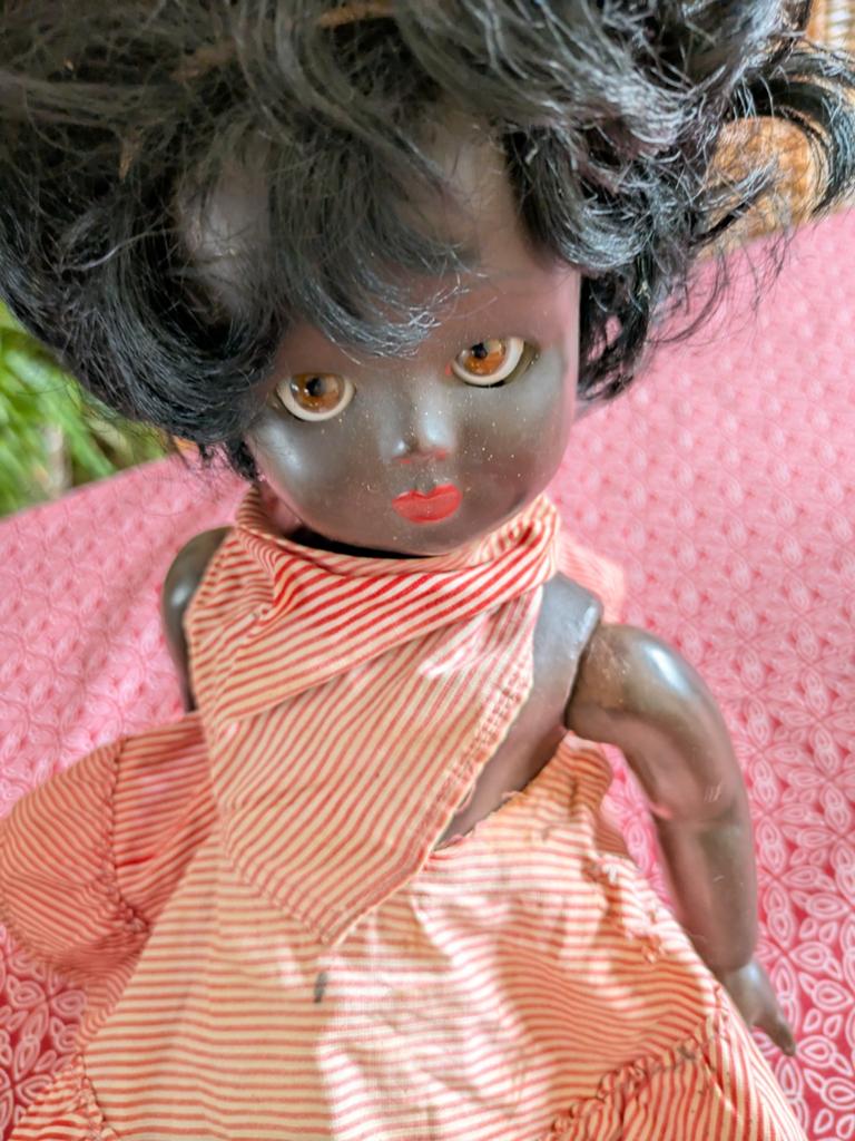 Ancienne poupée noire made in Belgium, Collections, Poupées, Poupée