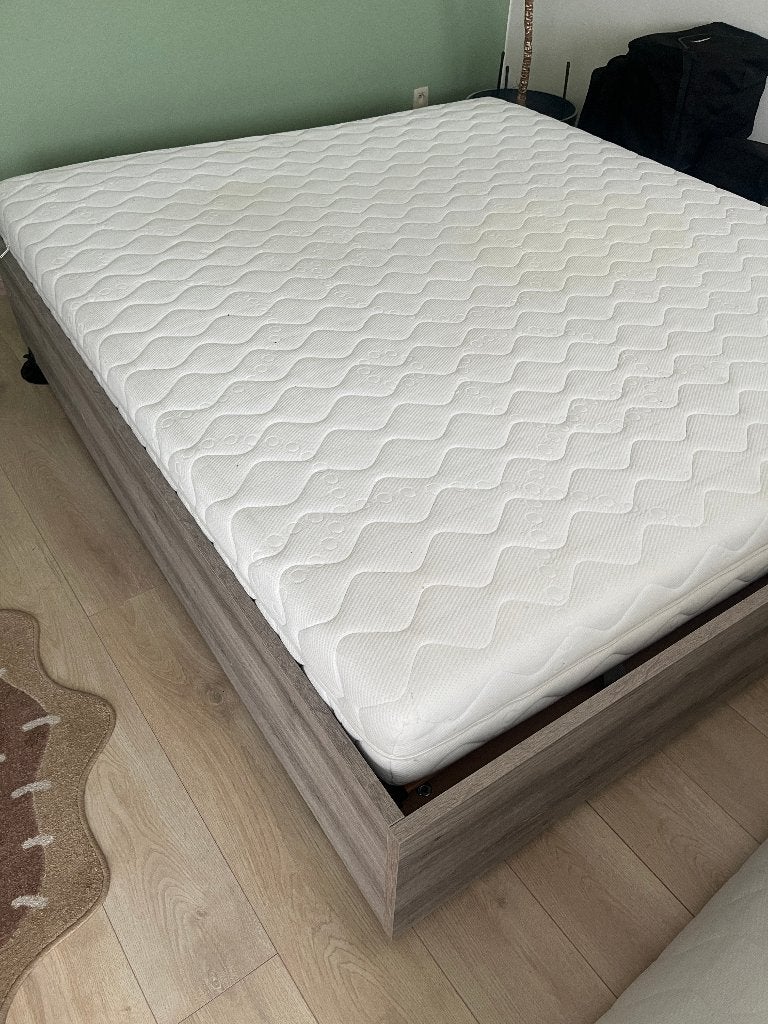 Bed + matras en achterplank, Ophalen, Gebruikt, Matras