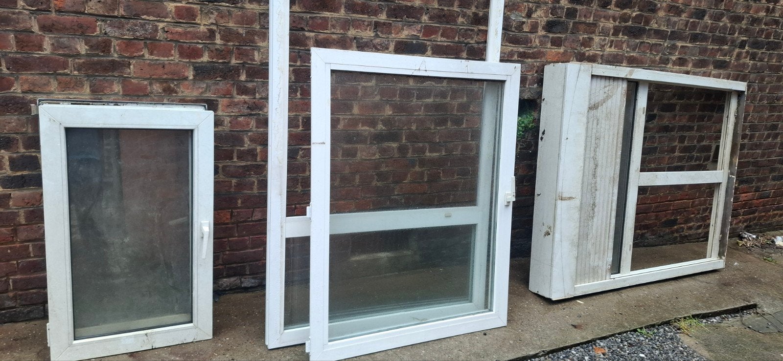 Om te geven. Ajrd PVC-frame met dubbele beglazing., Ophalen