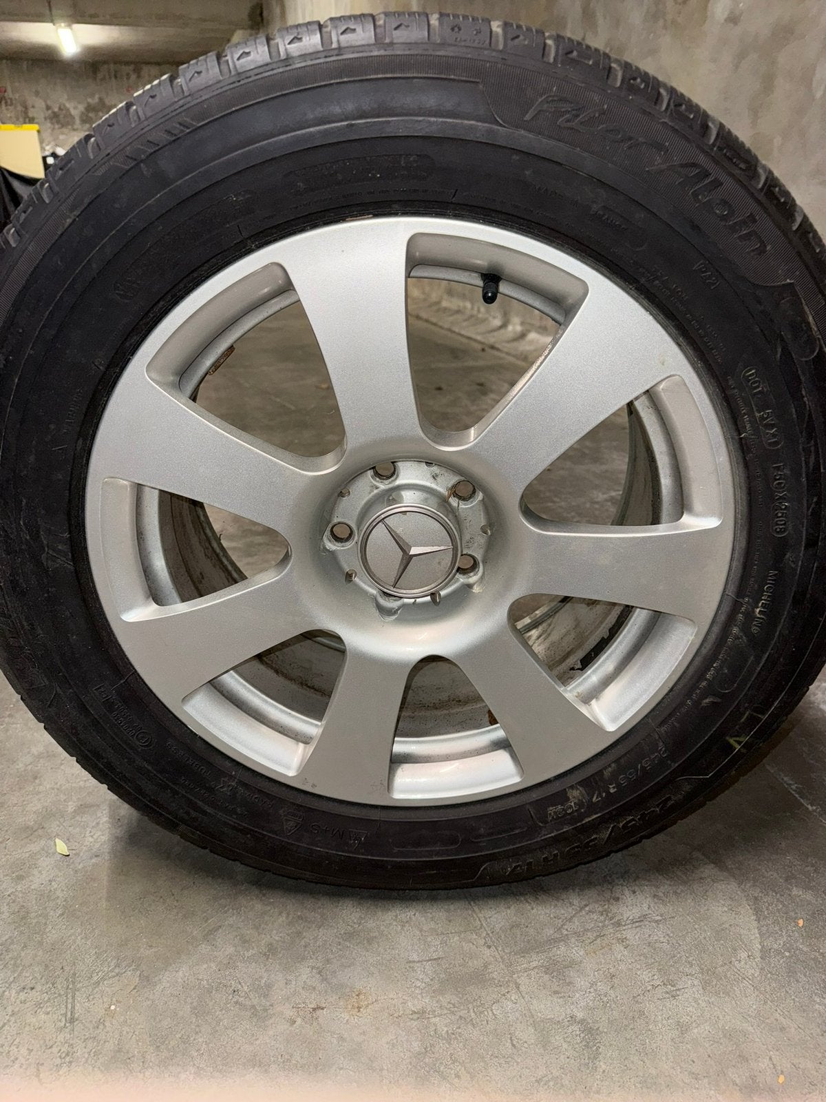 Mercedes VELGEN + BANDEN 17 inch, Auto-onderdelen, Banden en Velgen, Ophalen, 17 inch, Winterbanden, Band(en)