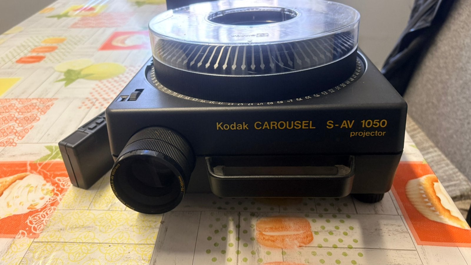 Projector kodak Carousel s-av 1050 avec telecommande, Enlèvement