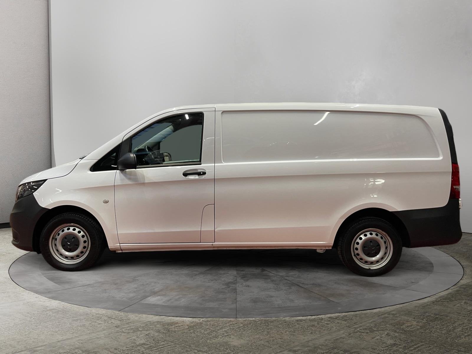 Mercedes-Benz Vito 114 CDI L2 (bj 2022), 100 kW, 4 deurs, Gebruikt, 4 cilinders