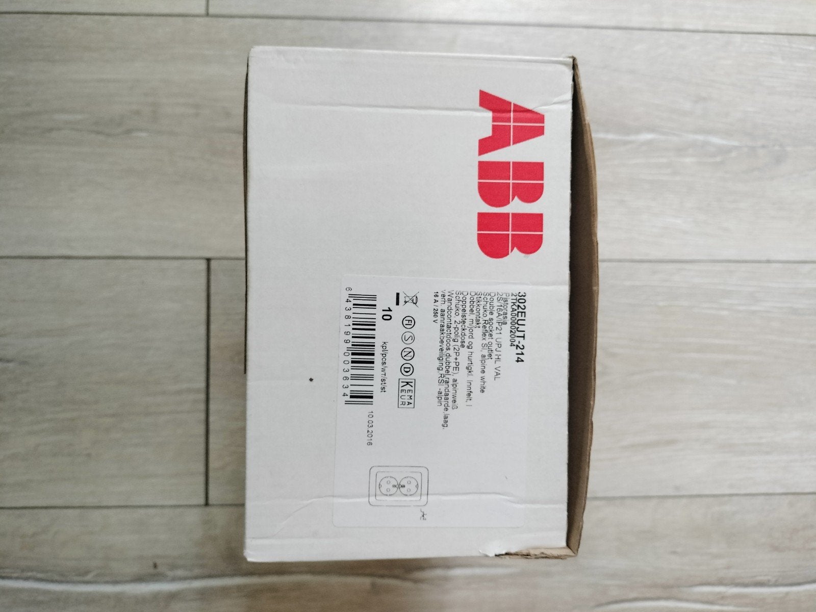 Partij ABB dubbele wandcontactdozen – 90 stuks – nieuw, Doe-het-zelf en Bouw, Ophalen, Nieuw, ABB, Stopcontact