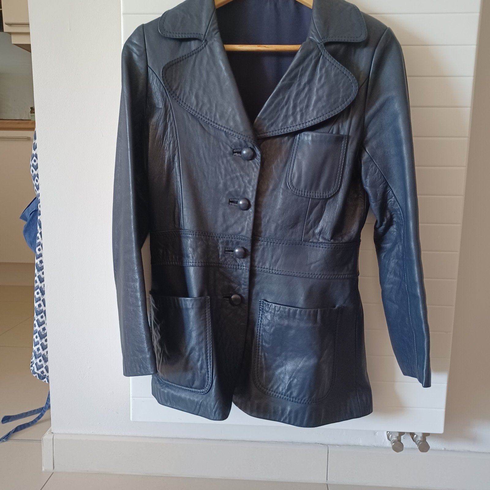 prachtige nieuwe lederen jas maat 36, Kleding | Dames, Ophalen, Maat 36 (S), Zwart
