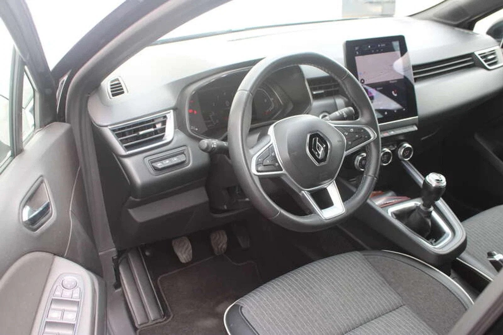 Renault Clio Clio 1.0 TCe Lutecia (EU6D) (bj 2022), Auto's, Stof, 91 pk, 67 kW, Zwart