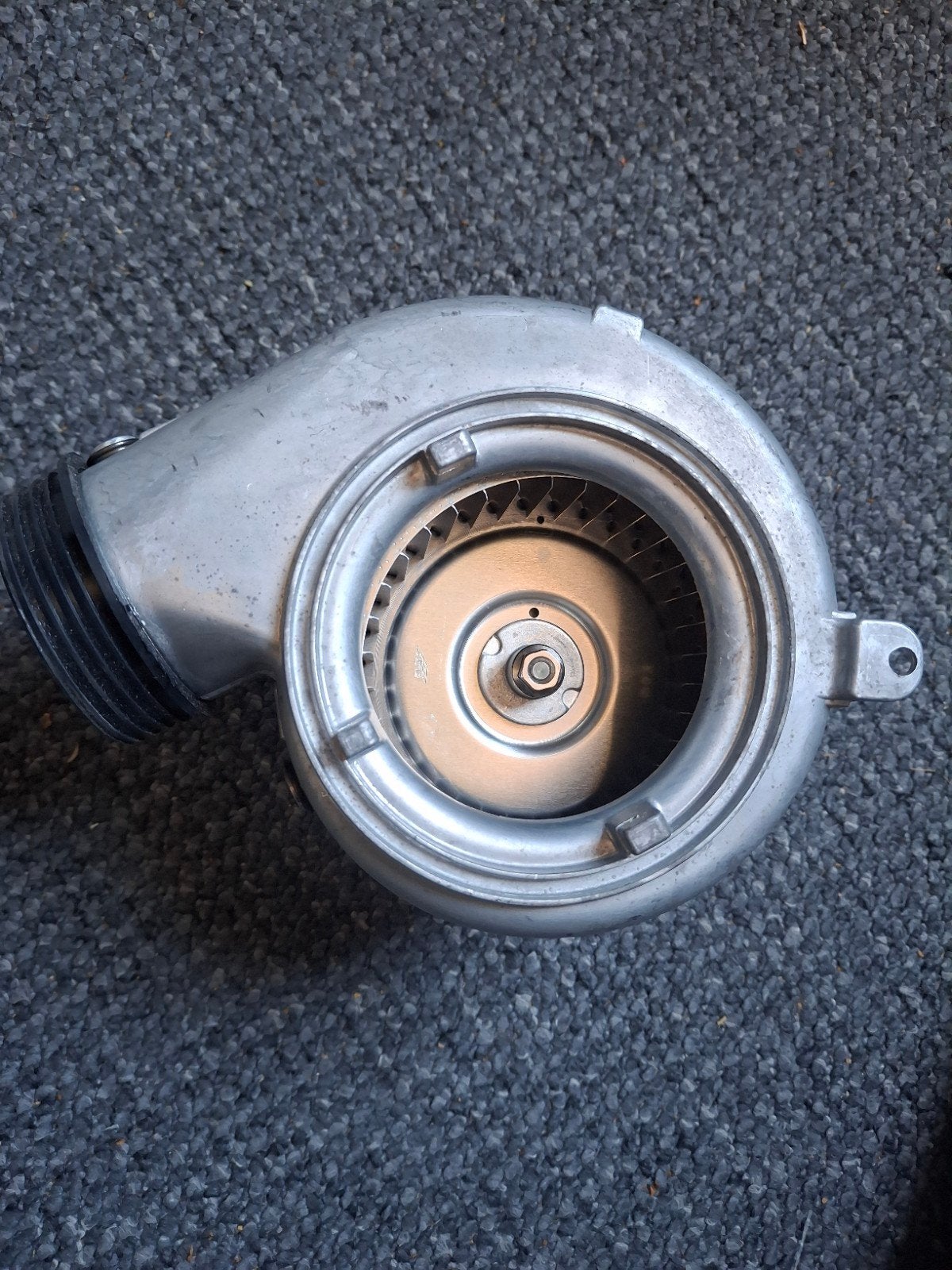 Extracteur de fumées/Ventilateur chaudière FIME C30R6123, Bricolage & Construction, Enlèvement ou Envoi, Utilisé, Extracteur