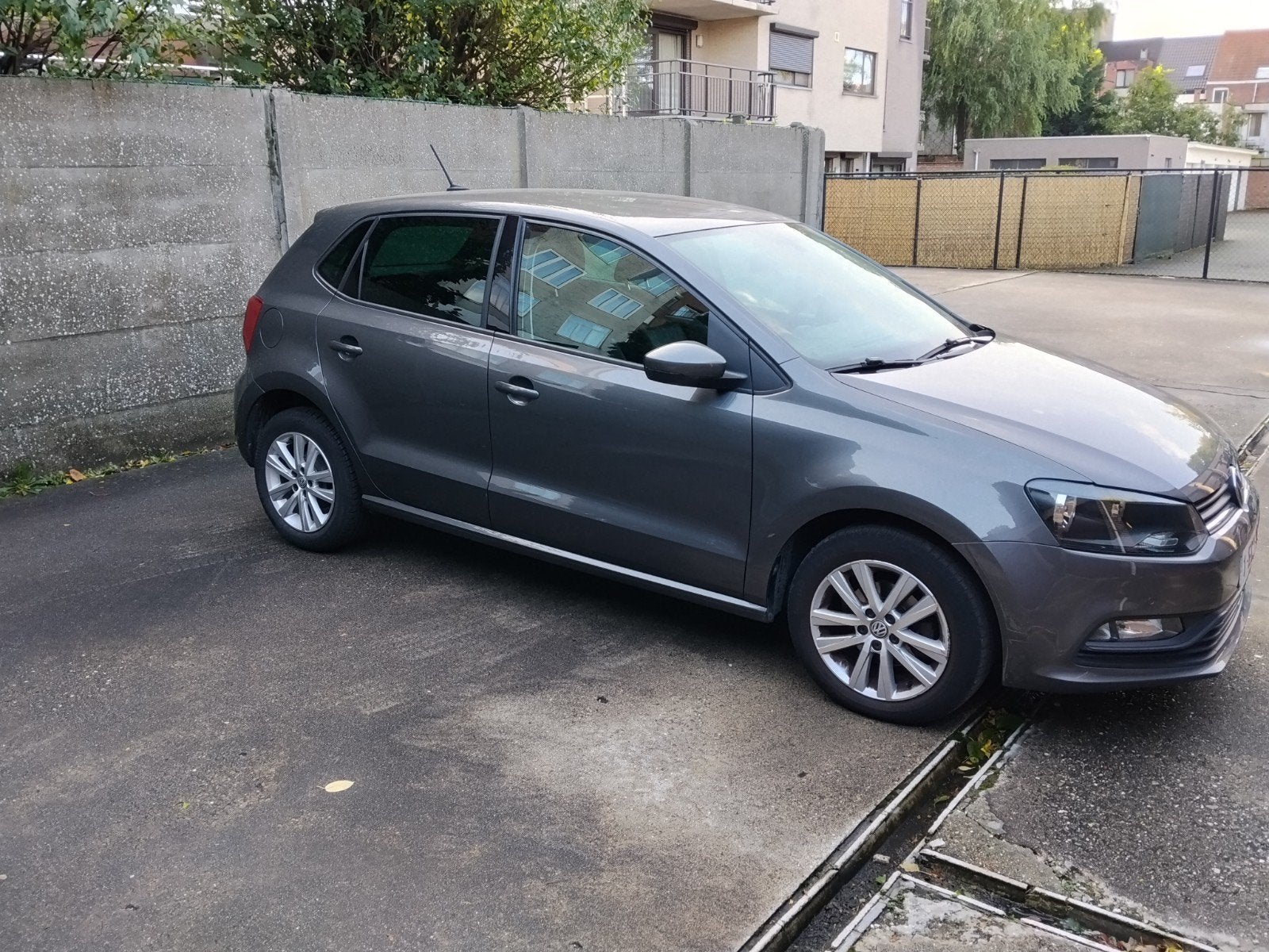 Volkswagen Polo - benzine - euro6b -, Autos, Argent ou Gris, Achat, Euro 6, Boîte manuelle