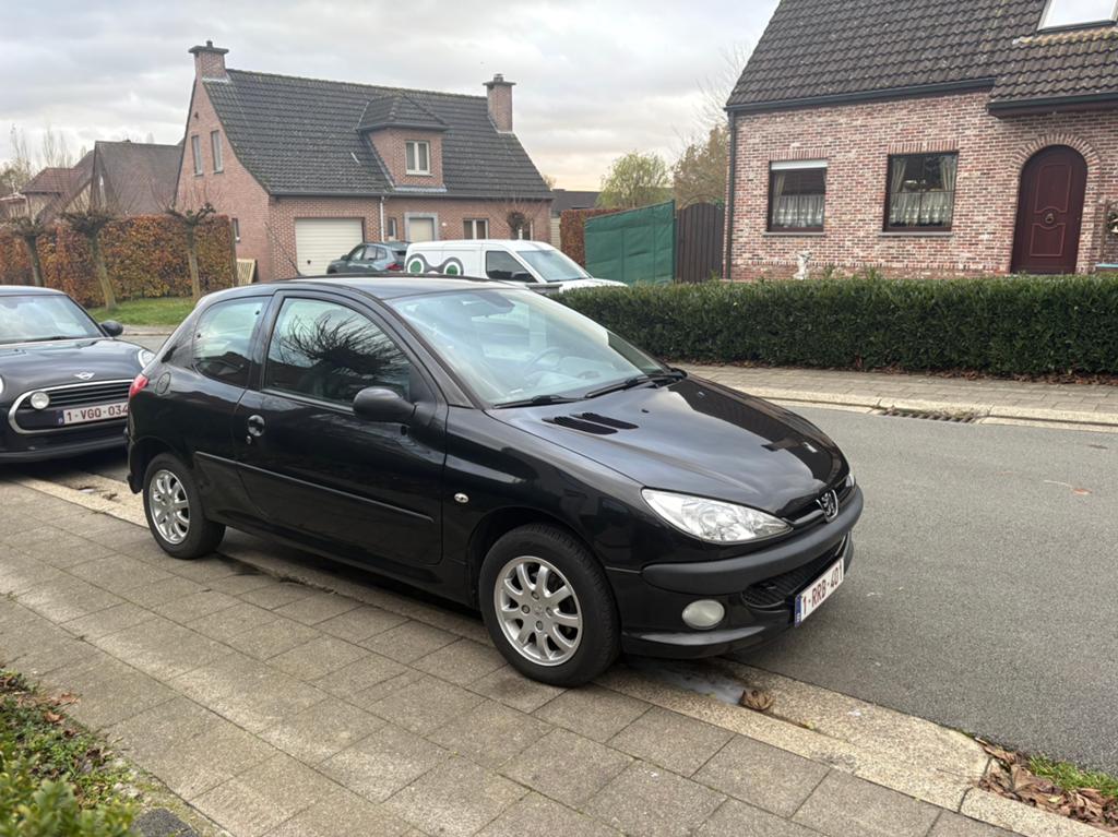 Peugeot 206 (motorische schade, joint de culasse), Auto's, Zwart, Handgeschakeld, Particulier, Te koop