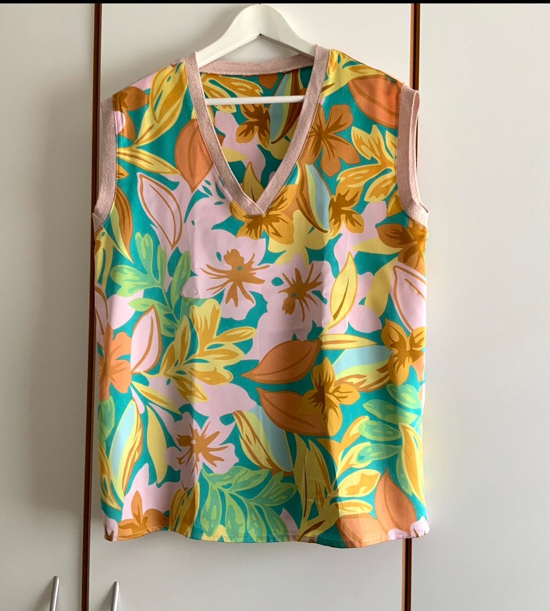 Blouse neuve de belle ile taille 40/42, Enlèvement, Comme neuf