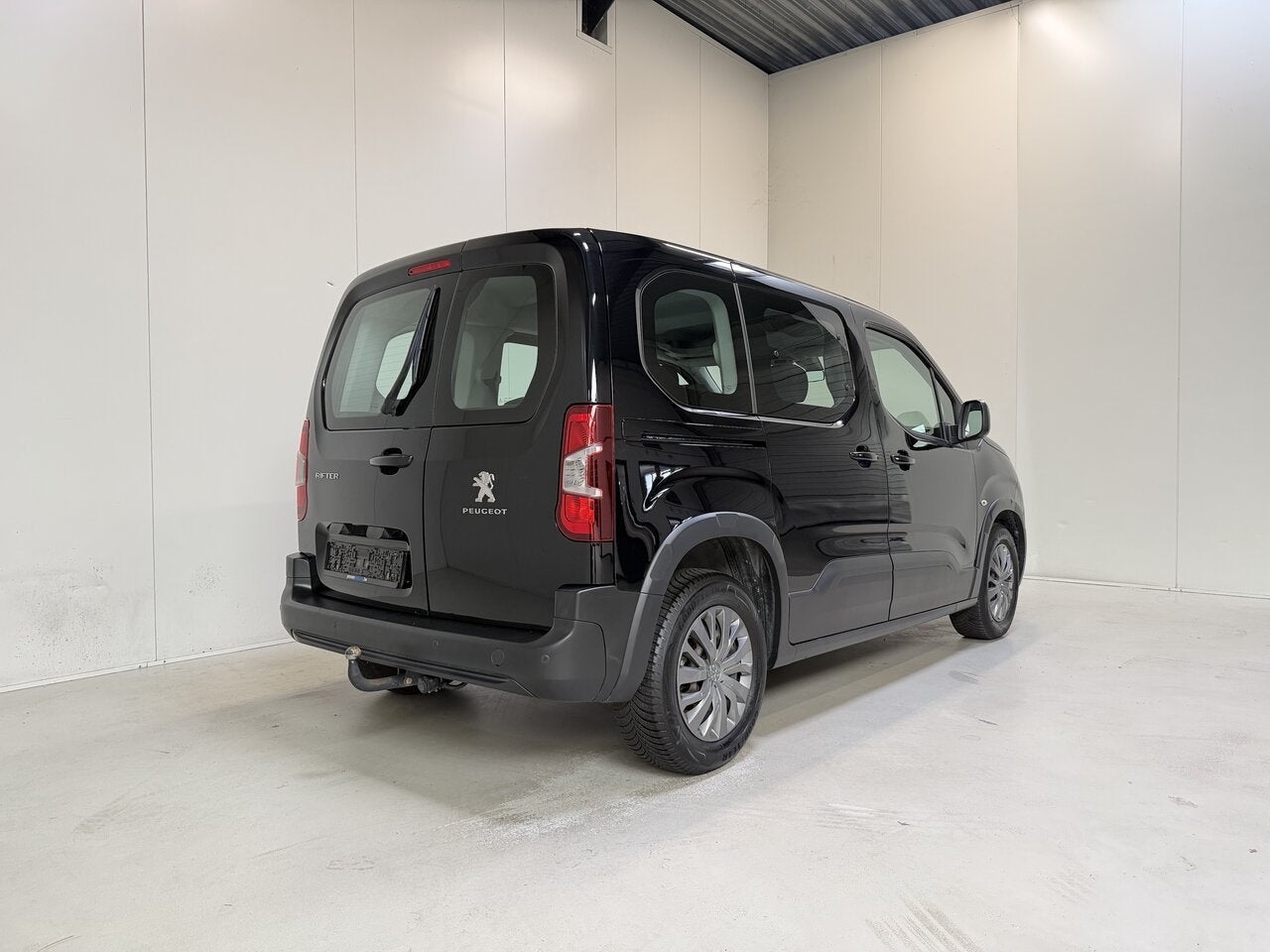 Peugeot Rifter 1.2 Benzine Man. - Airco - GPS - Topstaat! 1, 0 kg, 4 deurs, Monovolume, https://public.car-pass.be/vhr/fa8da89c-f22c-48fa-abd1-9eed424b4b32