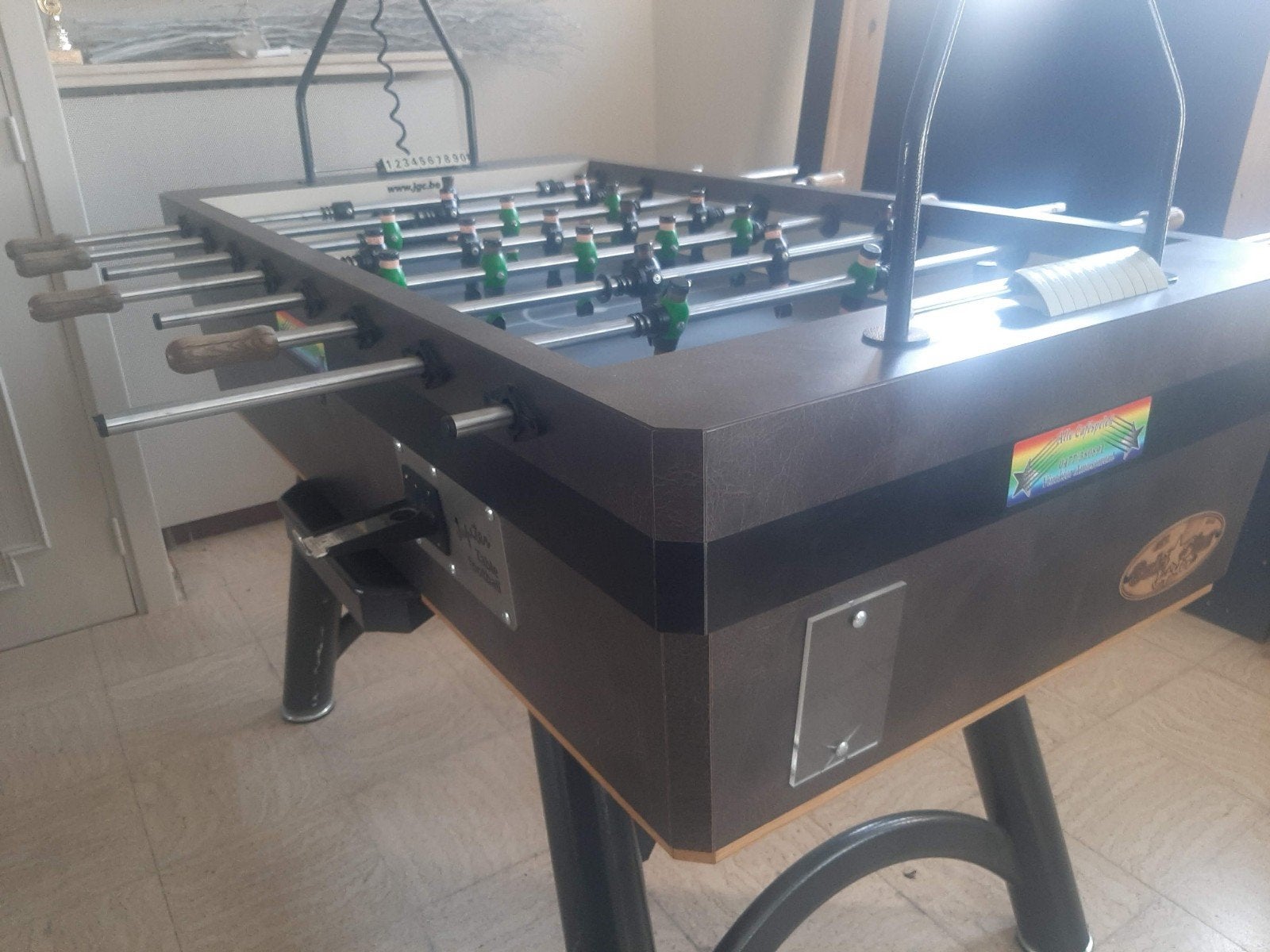 Allerlei voetbaltafels., Ophalen