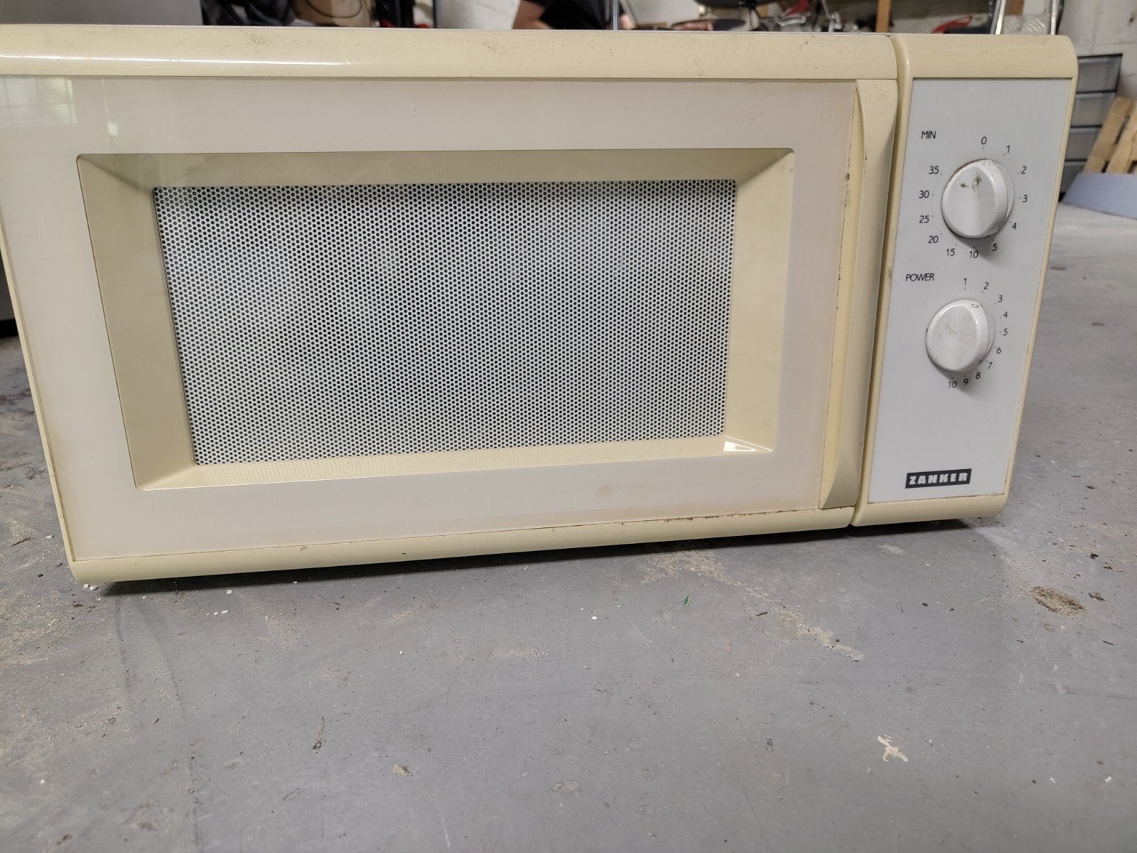 Micro-onde Zanker, Utilisé, 45 à 60 cm, Micro-ondes