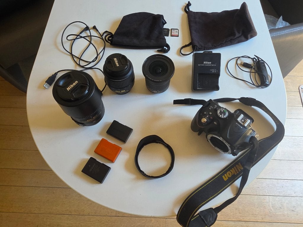 Nikon D5200 + 3 Nikon Lenzen, Audio, Tv en Foto, Fotocamera's Digitaal, Ophalen, Gebruikt, Spiegelreflex, Oplader