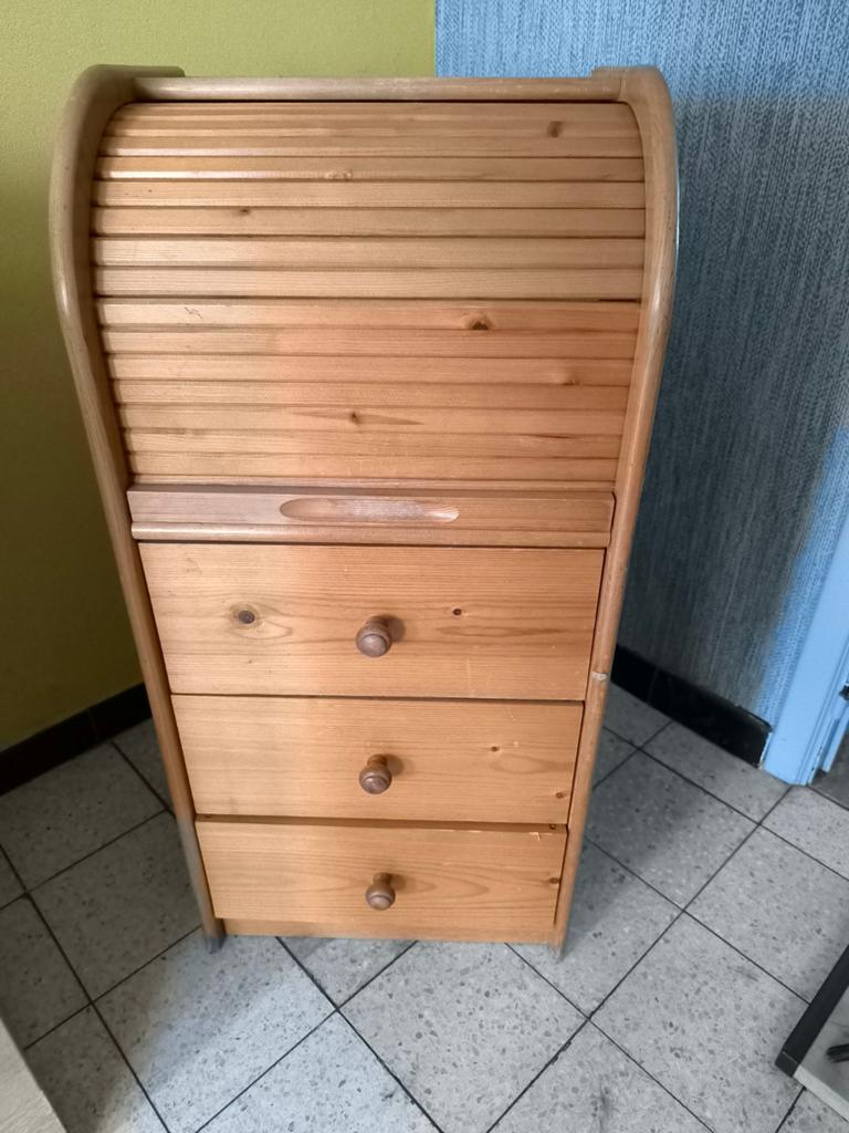 Zeer fijn kastje voor meerdere doeleinden, Enlèvement, Utilisé