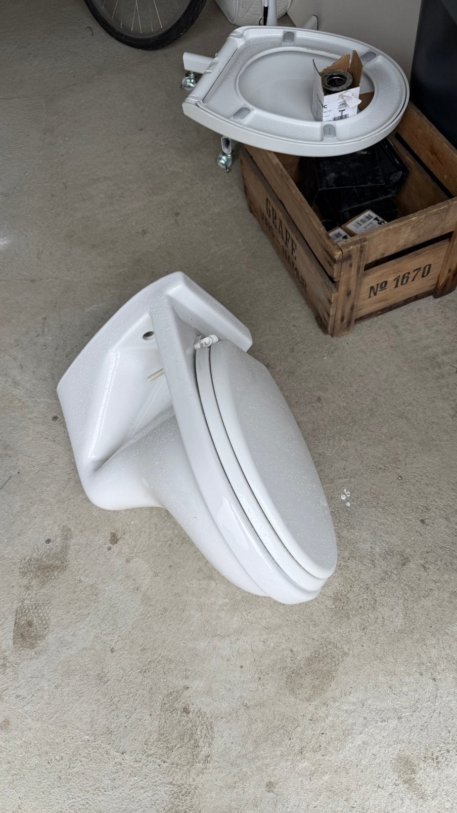 Toilet, Ophalen