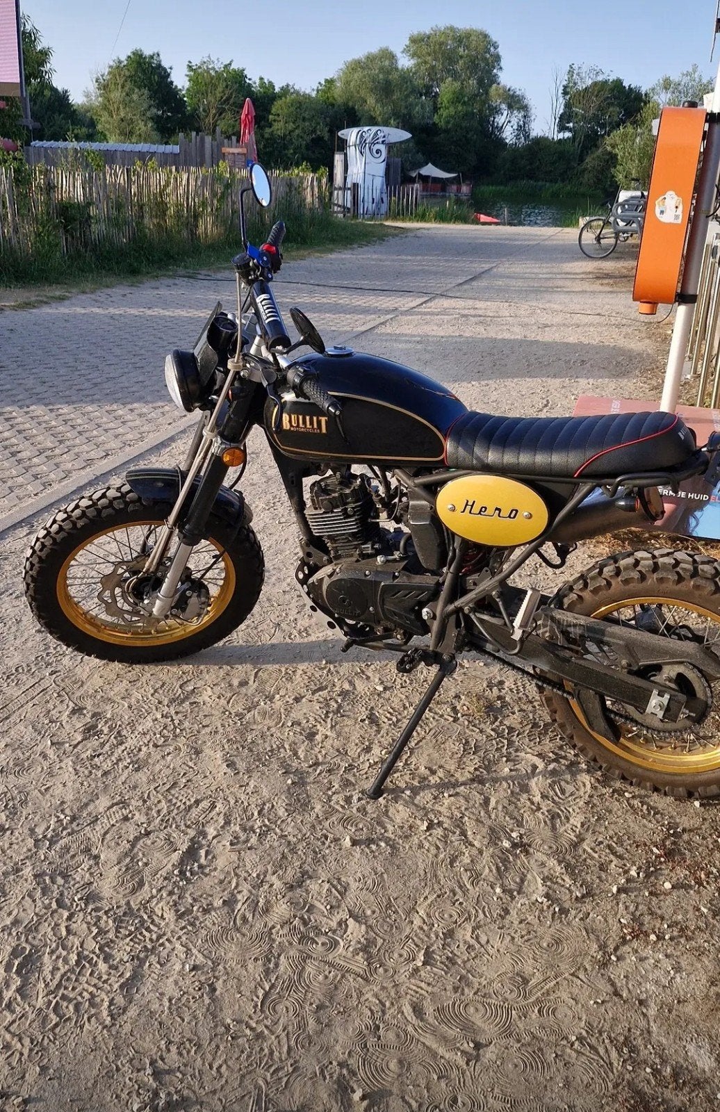 Bluroc Bullit Hero 125, Particulier, 125 cc