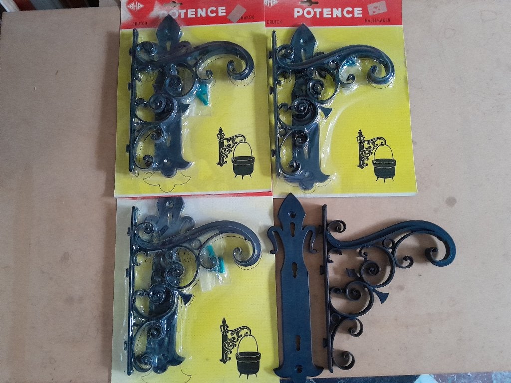 Supports pour plantes ou autres décoration (4 pièces) 12€, Jardin & Terrasse, Enlèvement