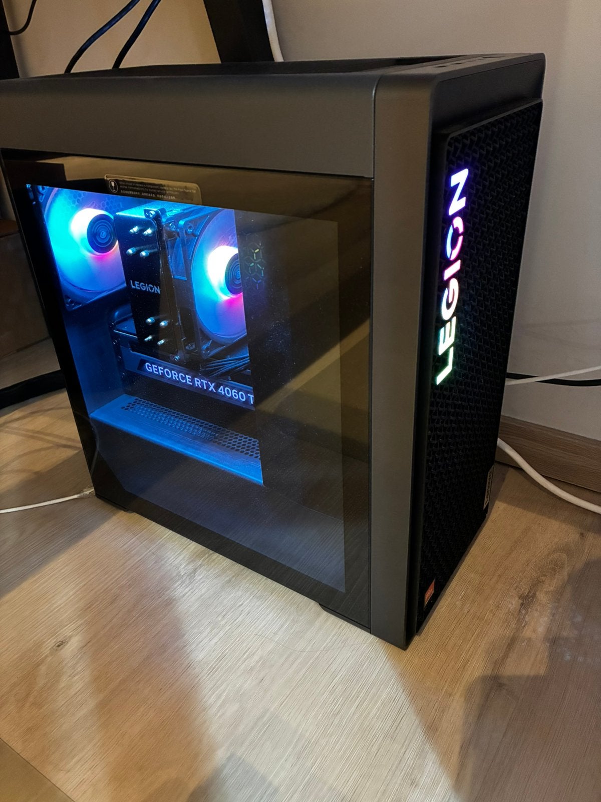 Lenovo T5 AMD Ryzen 7 RTX 4060 ti, Computers en Software, Ophalen of Verzenden, Zo goed als nieuw, AMD Ryzen 7, Gaming