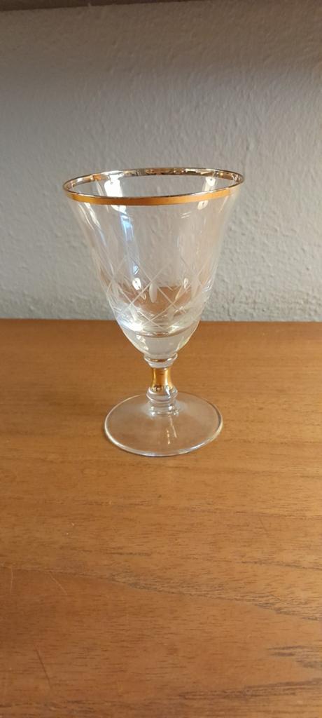 Prachtig gegraveerd glas met gouden randje., Antiek en Kunst, Ophalen of Verzenden
