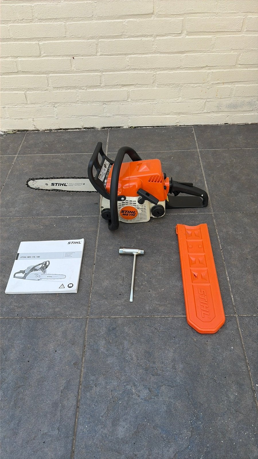 Stihl MS170 kettingzaag (in Nieuwstaat), Enlèvement, Comme neuf