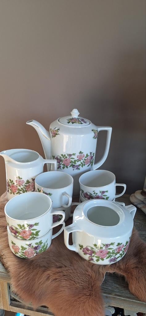 Vaisselle vintage en porcelaine, Enlèvement