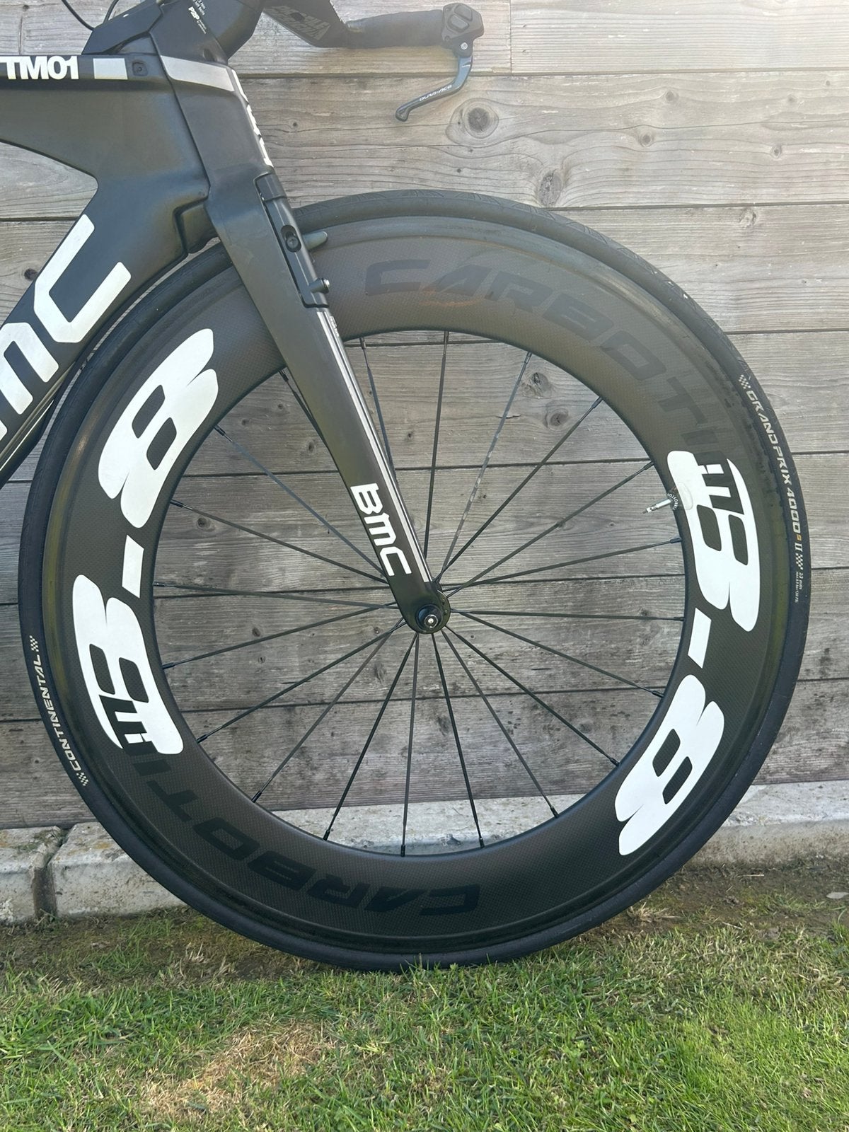 Roues CARBOTIM 8.8 entièrement en carbone à l'état neuf, Vélos & Vélomoteurs, Vélos Pièces, Enlèvement ou Envoi, Comme neuf, Carbone