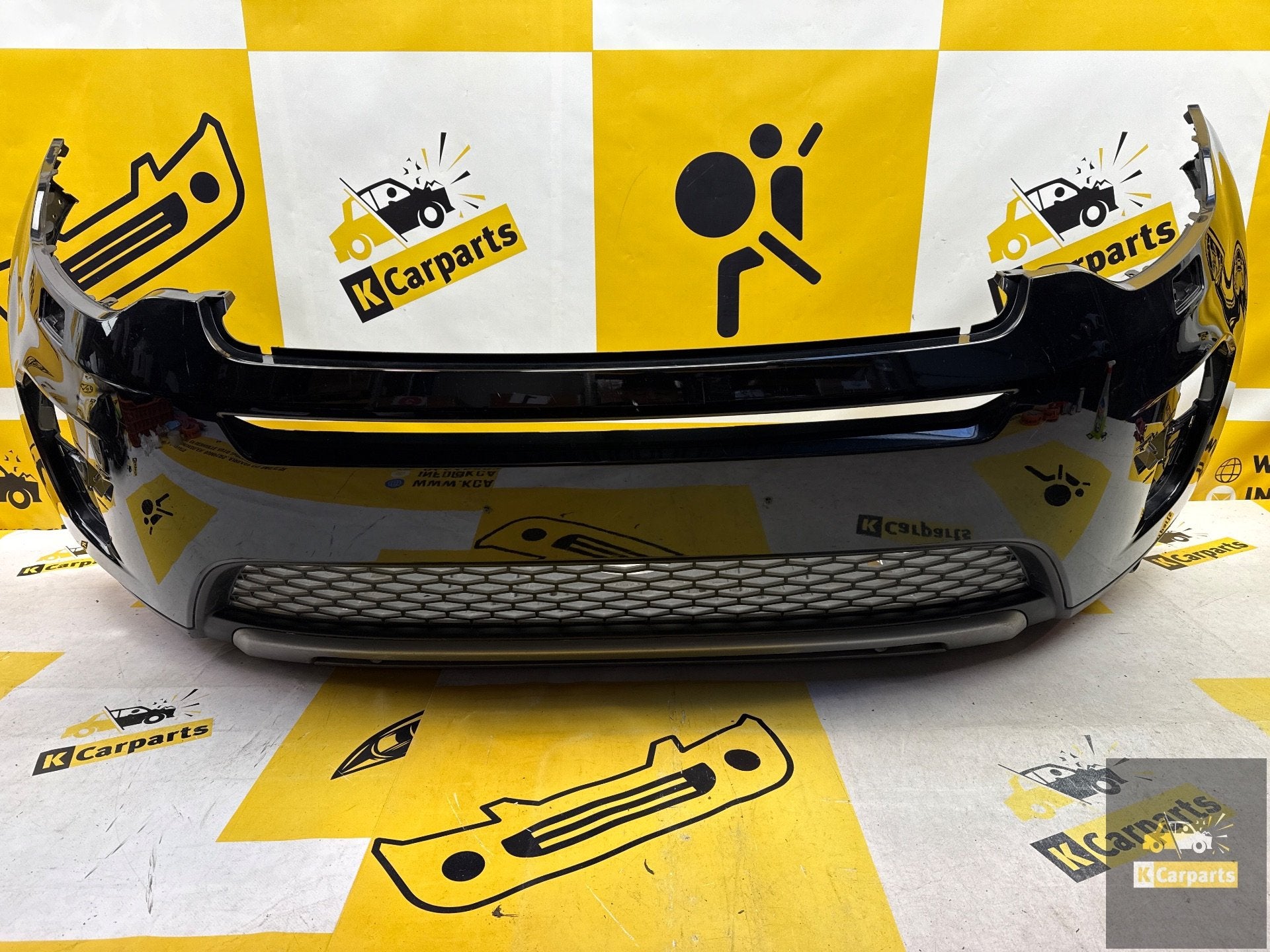 Land Rover Discovery Sport voorbumper FK72-17F003-A Originee, Auto-onderdelen, Voor, Dpoffice@jaguarlandrover.com, Abbey Road, Whitley 1
CV3 4LF  Coventry