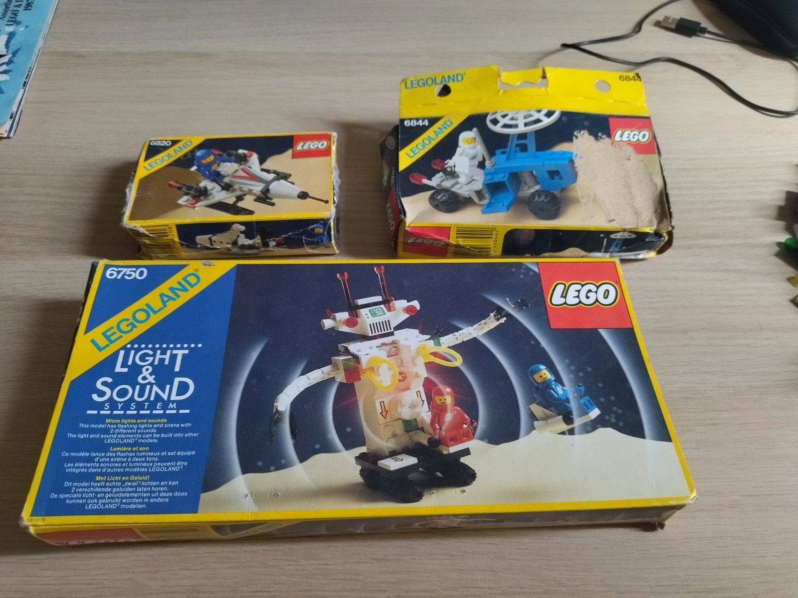 Lego oude classic space sets, Enfants & Bébés, Jouets | Circuits, Enlèvement ou Envoi