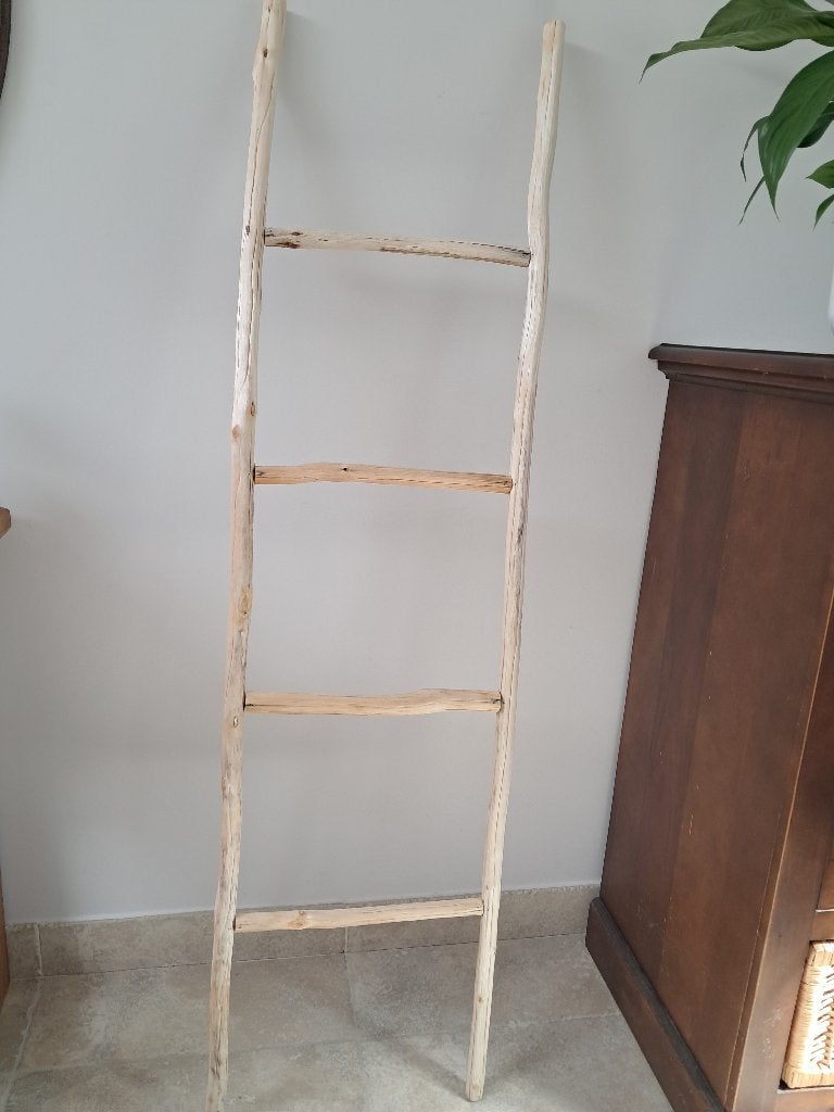 Decoratieve ladder in verweerd hout, Huis en Inrichting, Ophalen, Hout, Bruin, Landelijk