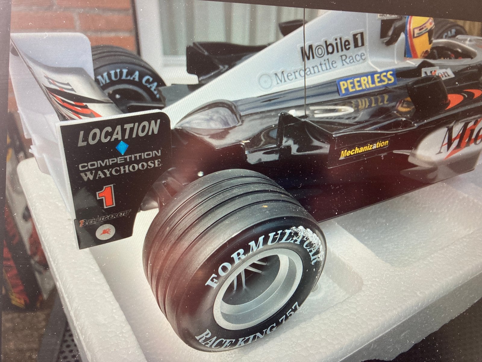 Bestuurbare ( antenne) F1 auto . Schaal 1:8 ., Hobby en Vrije tijd, Modelauto's | 1:5 tot 1:12, Zo goed als nieuw, Auto, 1:5 t/m 1:8